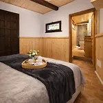 Cal Querol Sol I Neu, Pati Privat I Zona De Picnic Aprop