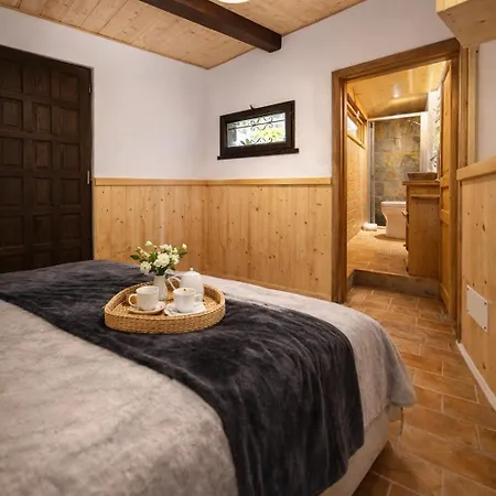 CaL QuEROL Sol i Neu, patí privat i zona de picnic aprop