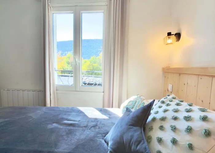 シャレー Cal Querol Sol I Neu